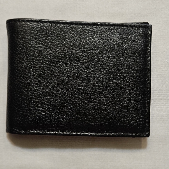 STEALTH MODE RFID Genuine Leather Trifold Wallet - Black - Picture 1 of 8